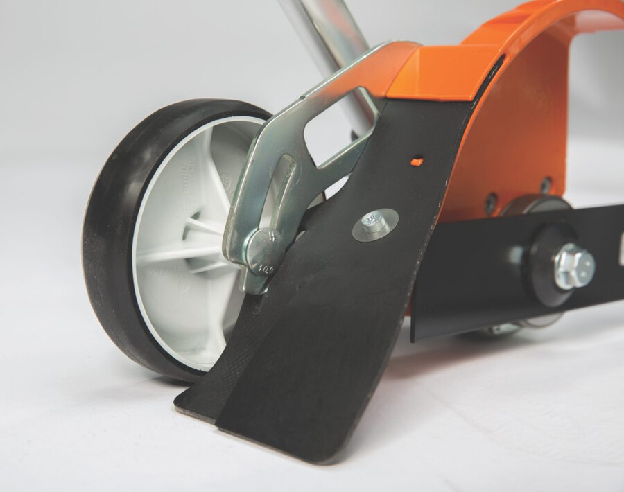 fc 56 c-e gasoline edger